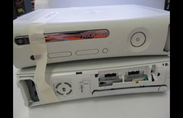 Xbox 360 front debris