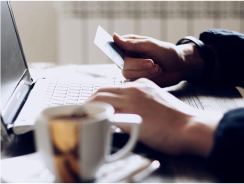 10 Signs You Are Talking To A Dating Scammer