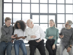 How Mobile Technology Is Transforming the Way People Engage With Live Sports and Betting